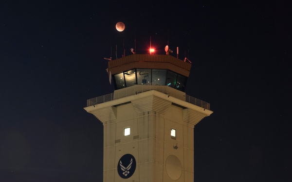 Super Blue Blood Moon, Travis AFB