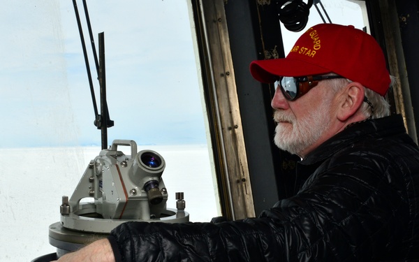 Coast Guard Cutter Polar Star supports Operation Deep Freeze 2018