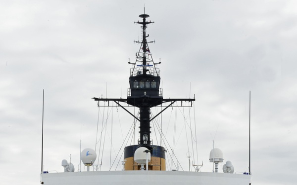 Coast Guard Cutter Polar Star supports Operation Deep Freeze 2018