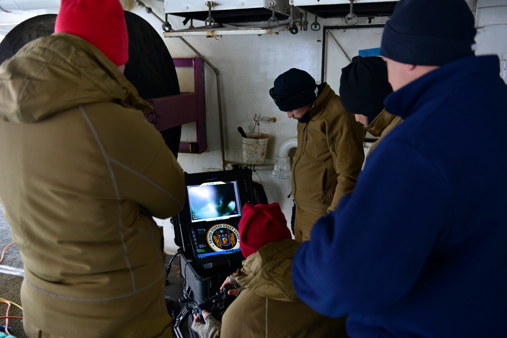 Coast Guard Cutter Polar Star supports Operation Deep Freeze 2018