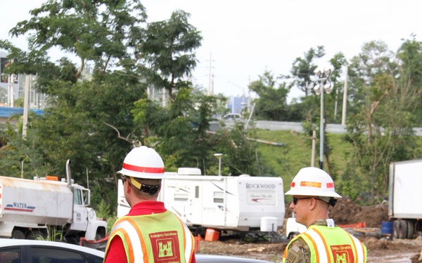 Senior Corps of Engineers leaders visit Puerto Rico