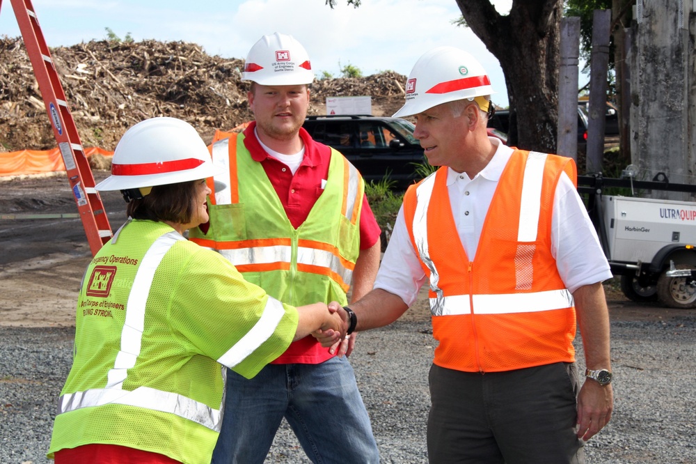 Senior Corps of Engineers leaders visit Puerto Rico