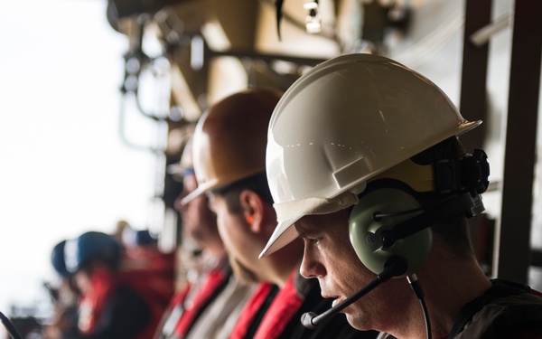 USS Anchorage (LPD 23) Supports NASA's Orion Spacecraft Recovery Test