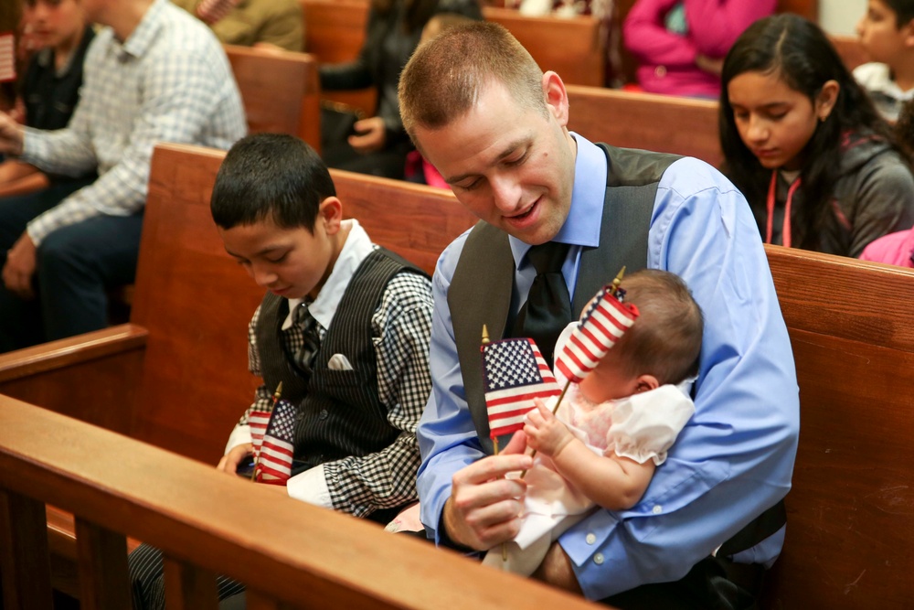 Camp Foster holds naturalization ceremony