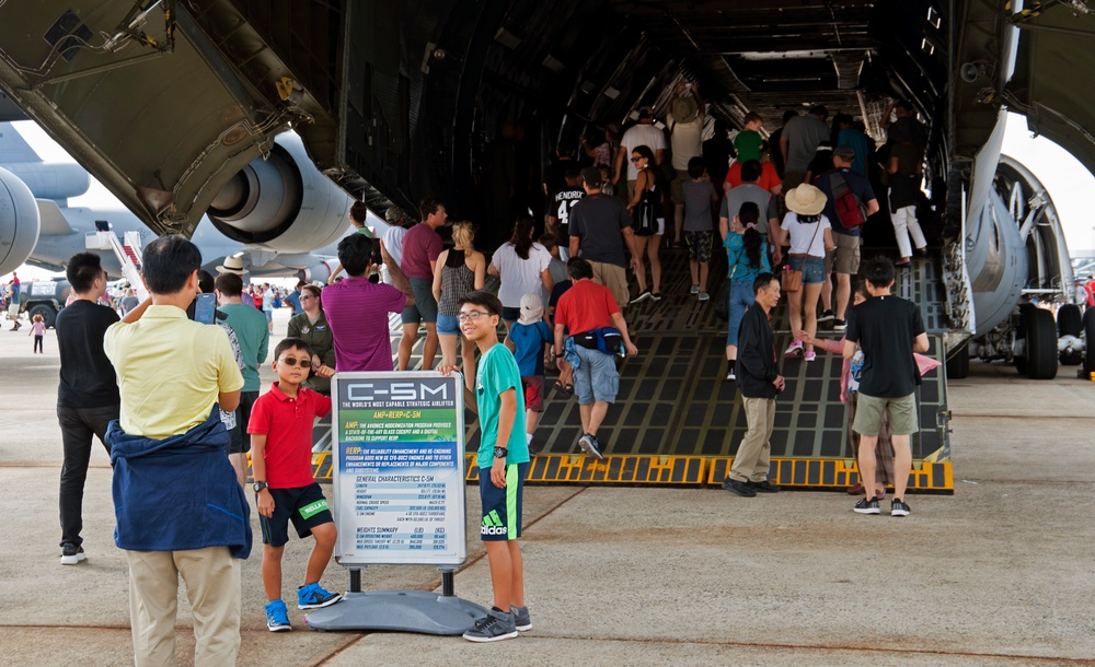 The 2017 Andrews Air Show: Air and Space Expo