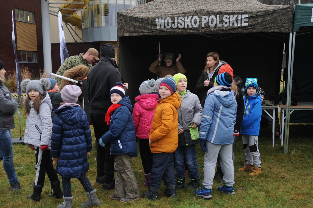 NSF Redzikowo Hosts ‘Military Day’ at a Local Polish School