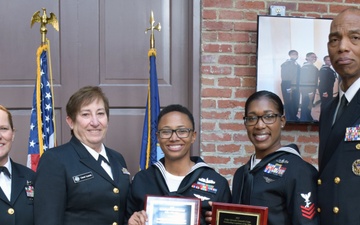 2017 JAG Legalman of the Year and Naval Legal Service Command Sailor of the Year