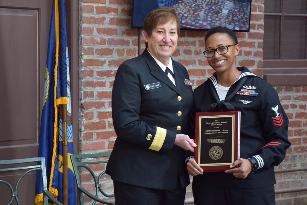 2017 JAG Legalman of the Year and Naval Legal Service Command Sailor of the Year