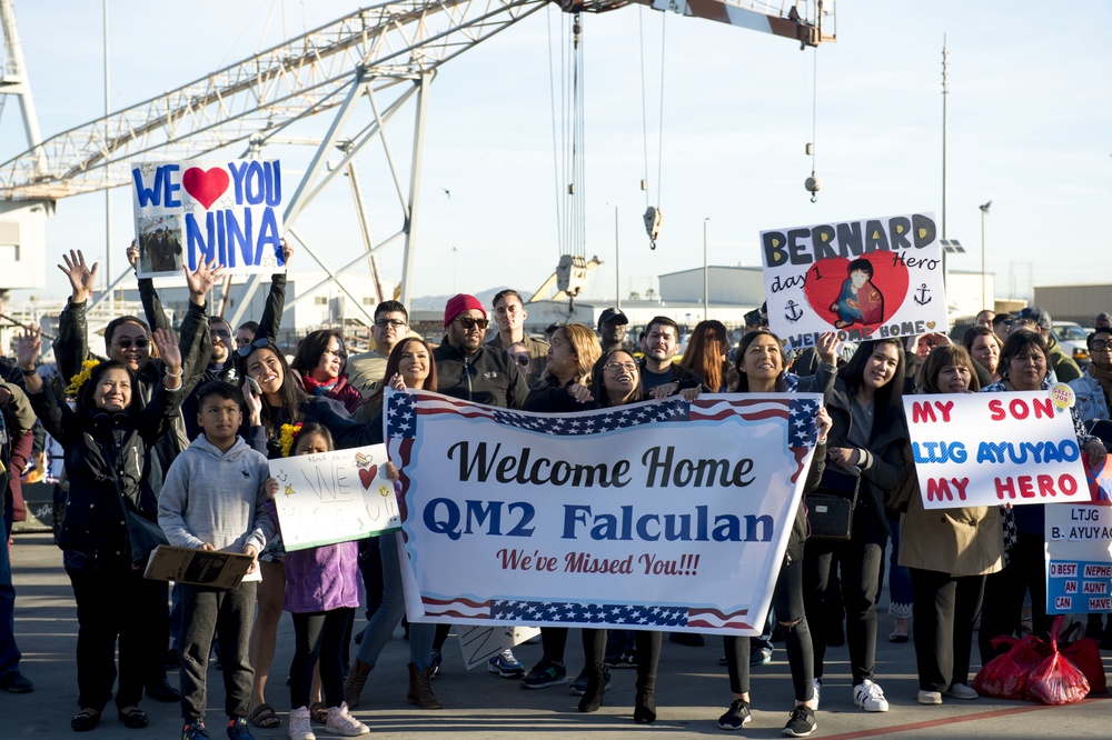 USS Pearl Harbor (LSD 52) returns from deployment to Naval Base San Diego.