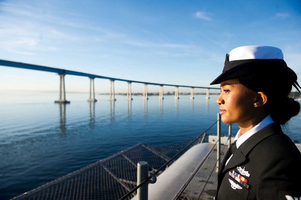 USS America mans the rails during their return to homeport