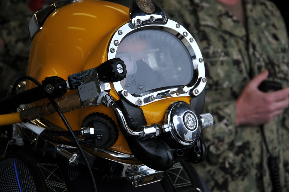 COMNECC Dives DAVD Prototype