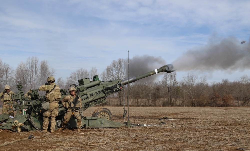 Red Knights conduct artillery gun raid