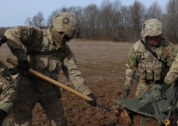 Red Knights conduct artillery gun raid