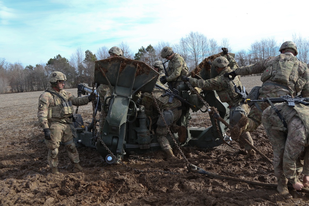 Red Knights conduct artillery gun raid