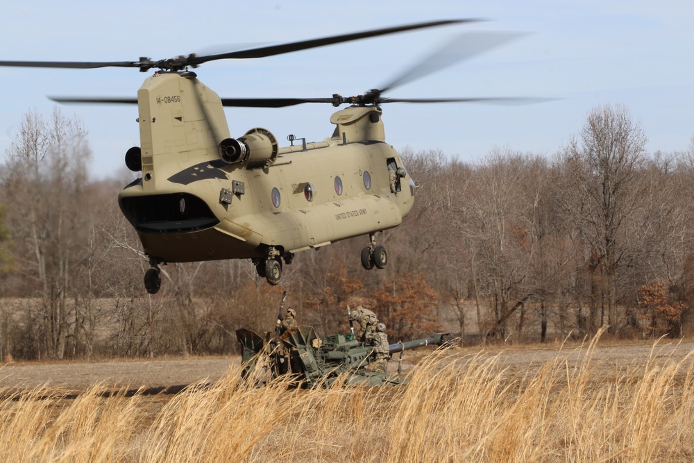 Red Knights conduct artillery gun raid