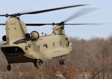 Red Knights conduct artillery gun raid