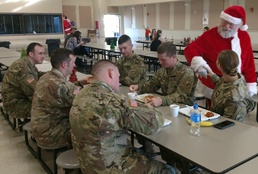 Santa visits Warfighters’ families at DSCC