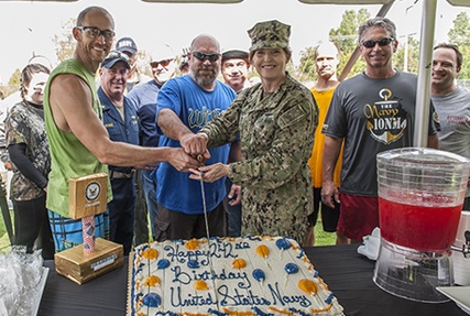 DLA commander speaks at Navy Birthday