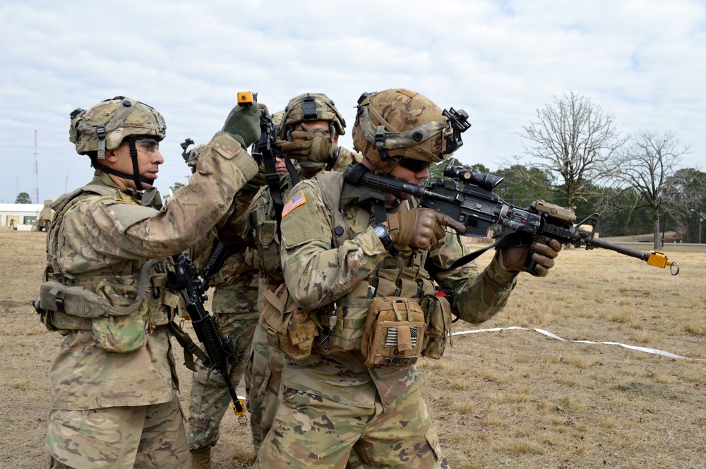 Soldiers practice infantry battle drills