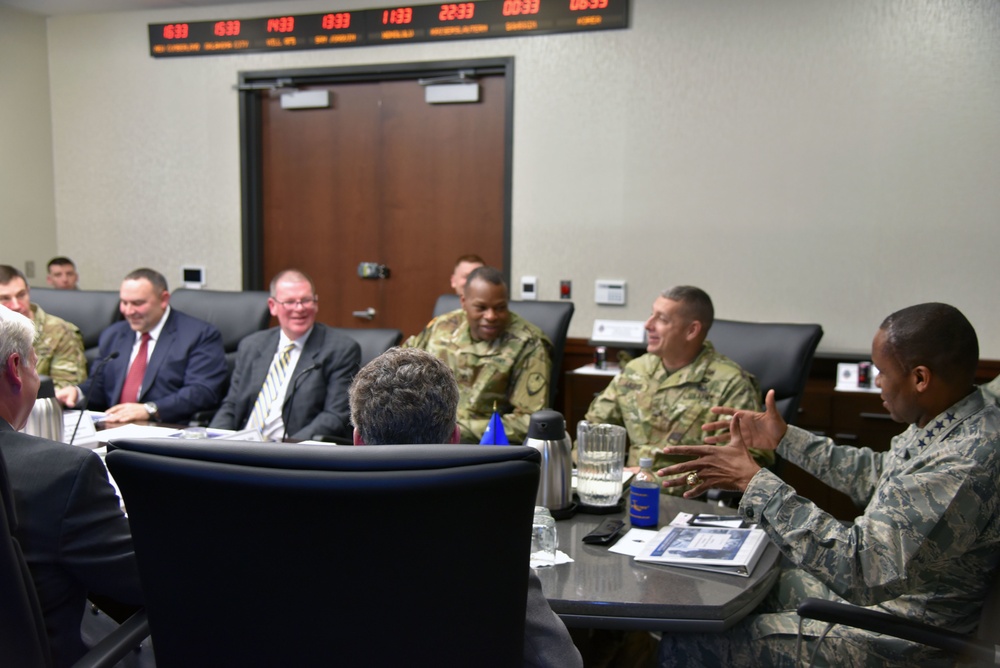 GEN McDew visit to DLA Distribution HQ