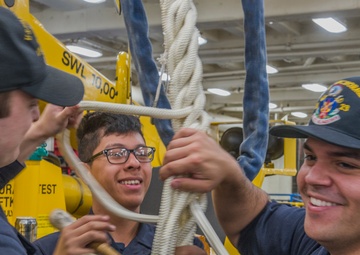 USS Anchorage (LPD 23) Supports NASA's Orion Spacecraft Recovery Test