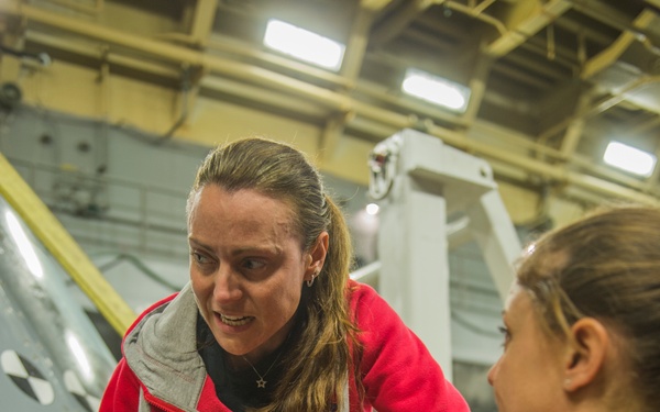 USS Anchorage (LPD 23) Supports NASA's Orion Spacecraft Recovery Test