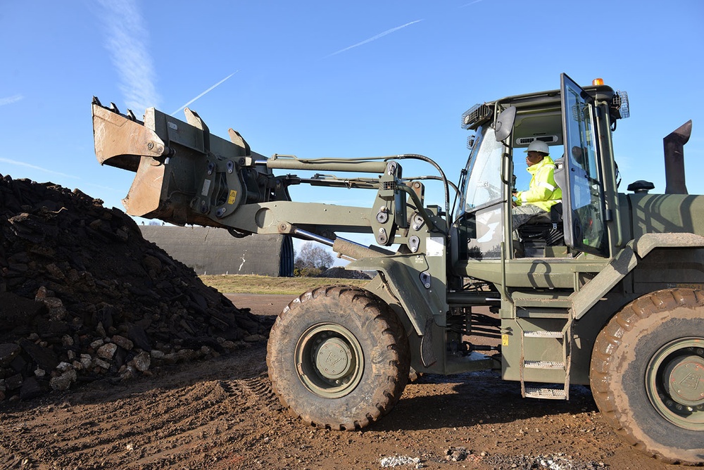 USAF, British Army engineers dig dirt, develop interoperability