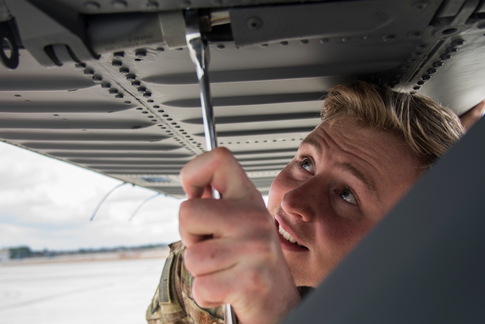 723d AMXS wraps up HH-60 depot maintenance