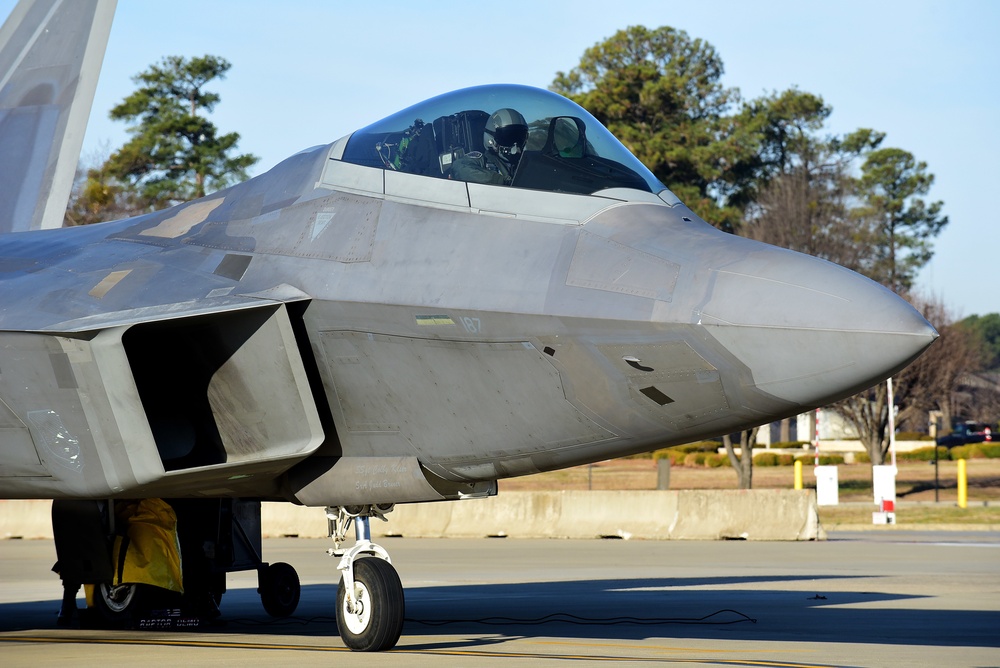 F-22 Raptor performs over SJAFB