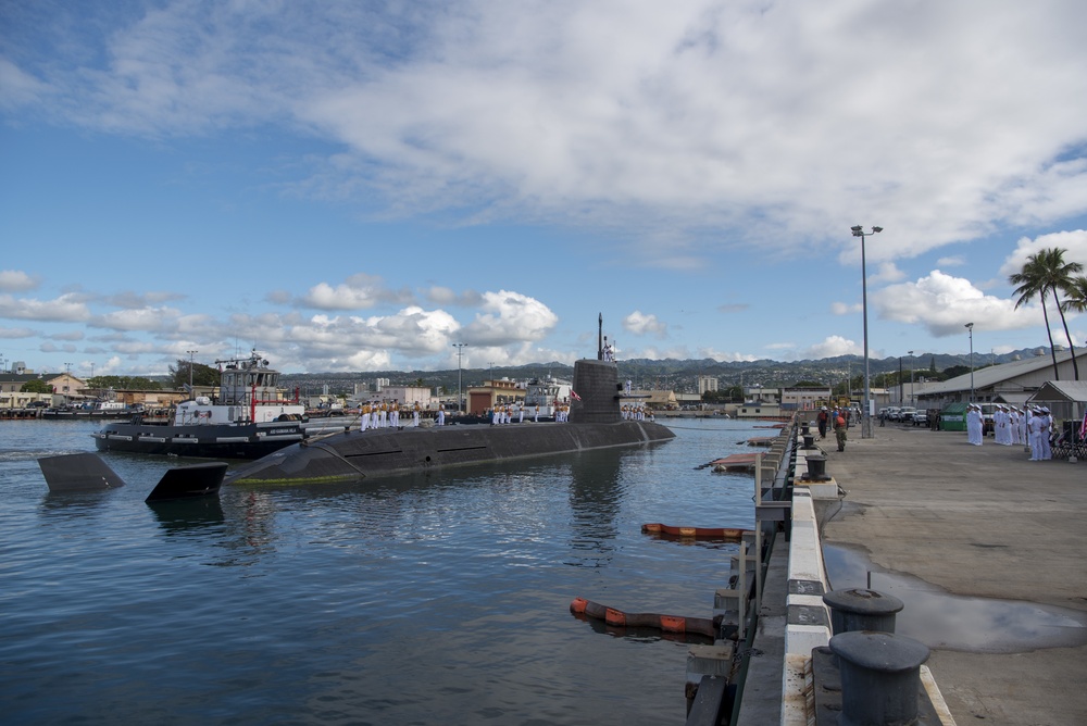 JS Hakuryu (SS 503) Arrives in Pearl Harbor