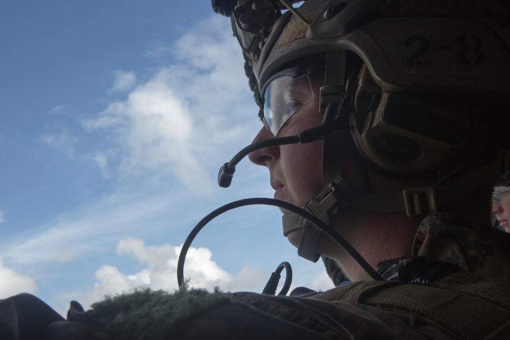 Force Recon conducts air assault in Guam