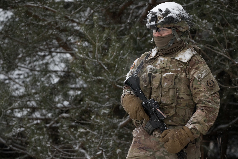US Soldier participate in CPX Weasel