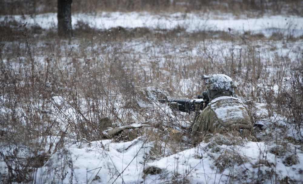 US Soldier participate in CPX Weasel