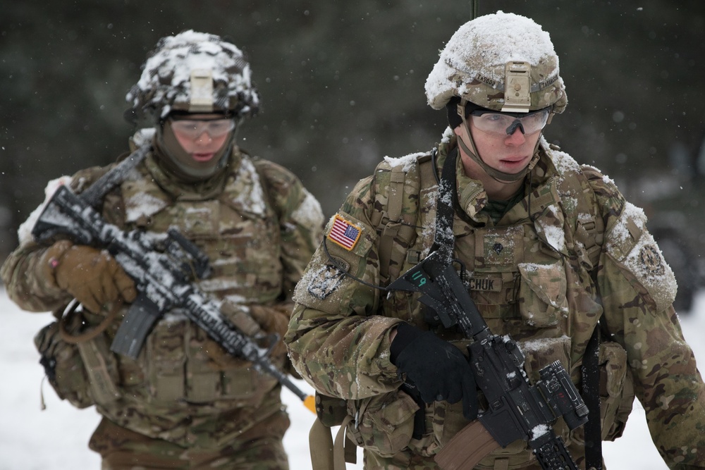 US Soldier participate in CPX Weasel