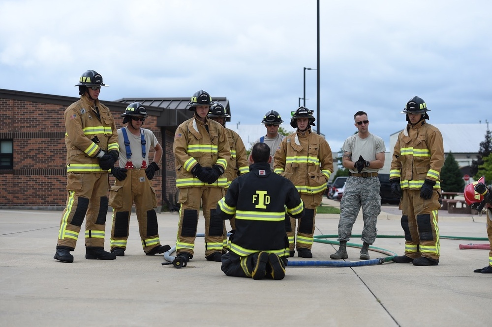 IFD trains Grissom Reserve firefighters
