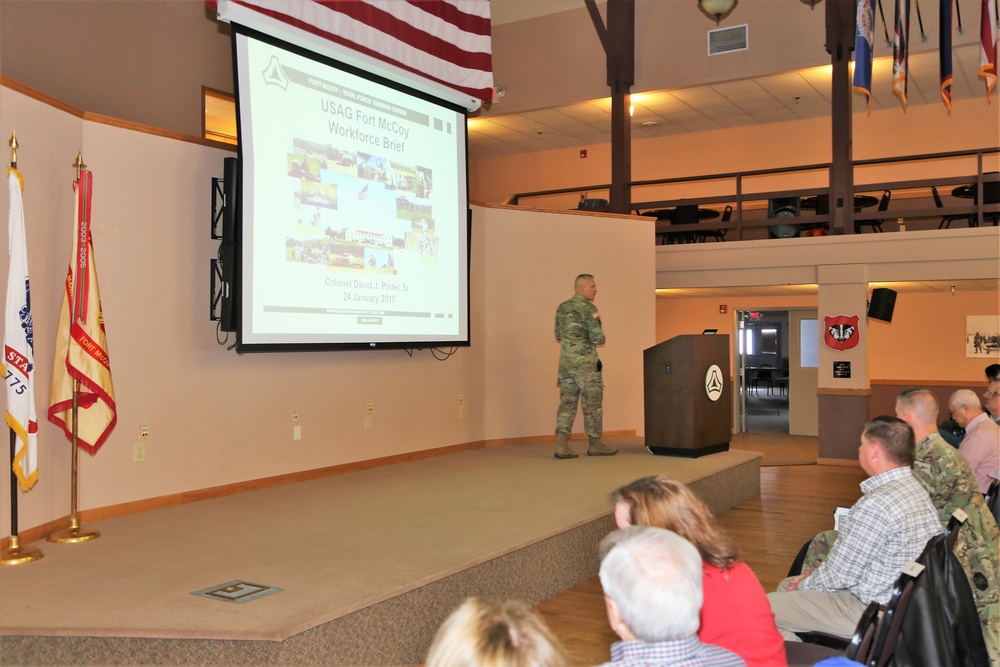 Garrison commander highlights installation’s way ahead to Fort McCoy workforce during annual briefing