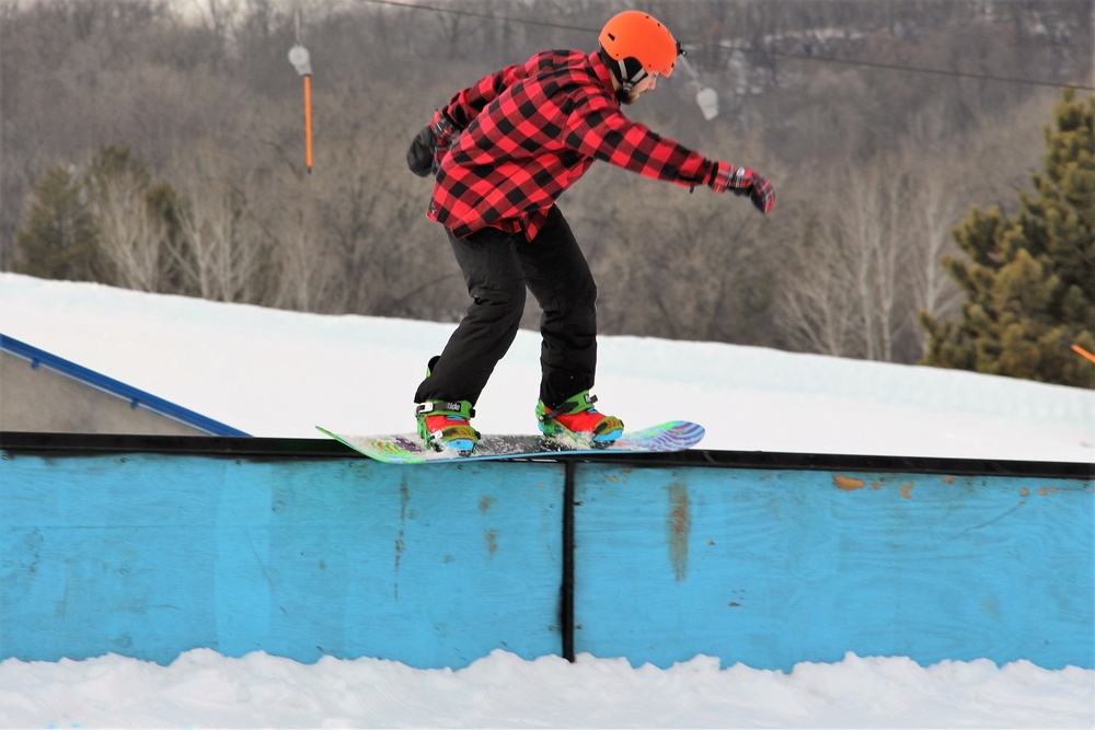 Hundreds attend Winter Extravaganza 2018 at Whitetail Ridge at Fort McCoy