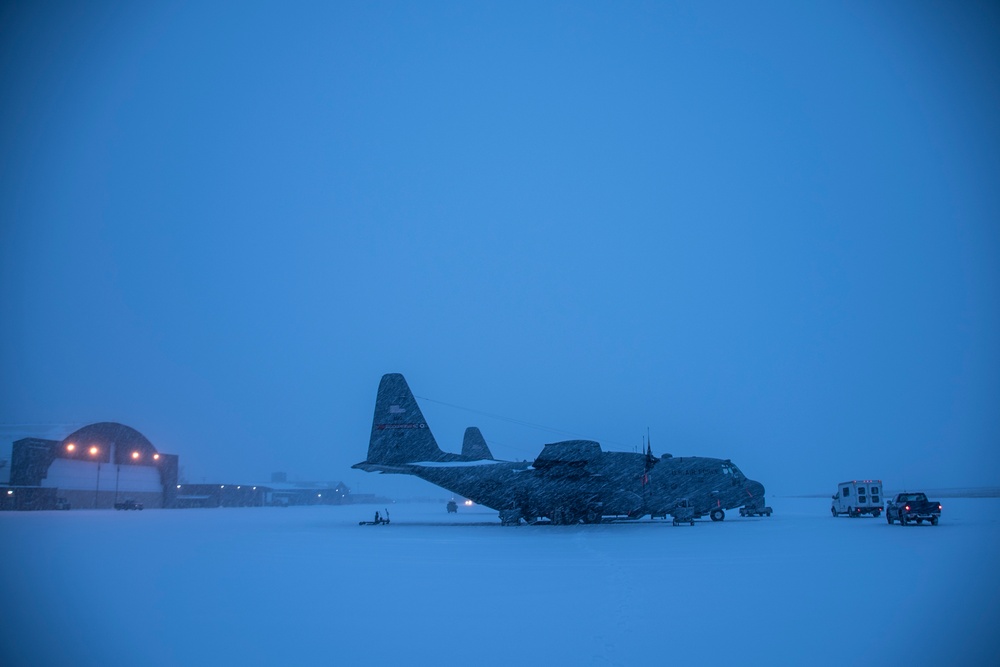 Ohio Air Guard maintainers brave the storm