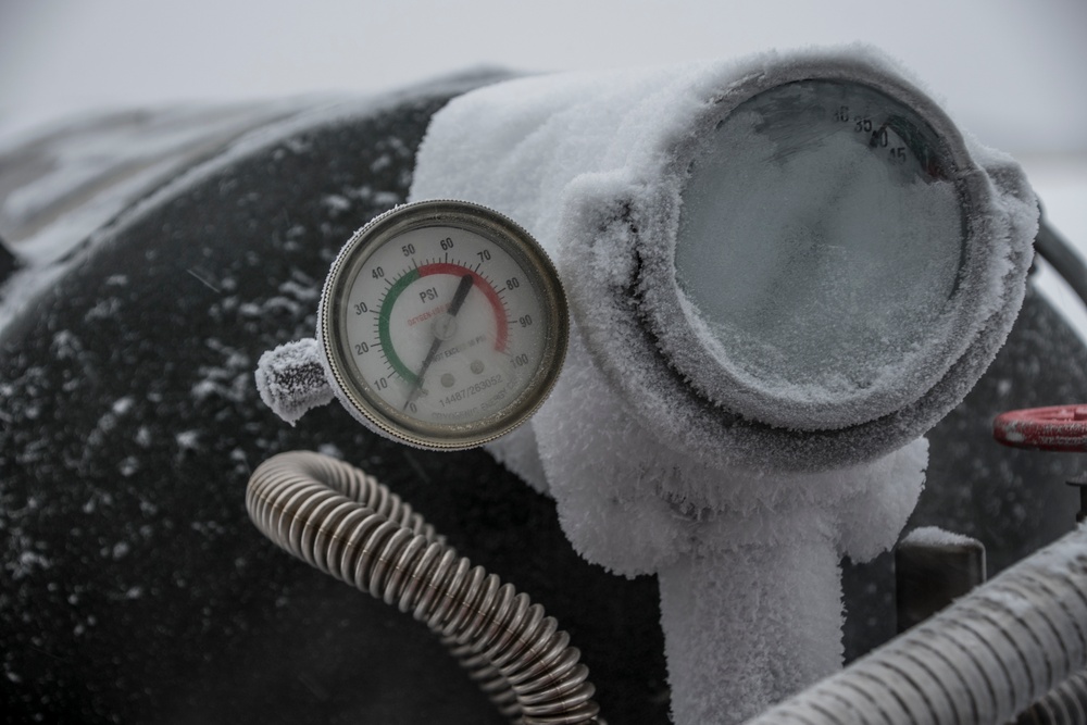 Ohio Air Guard maintainers brave the storm