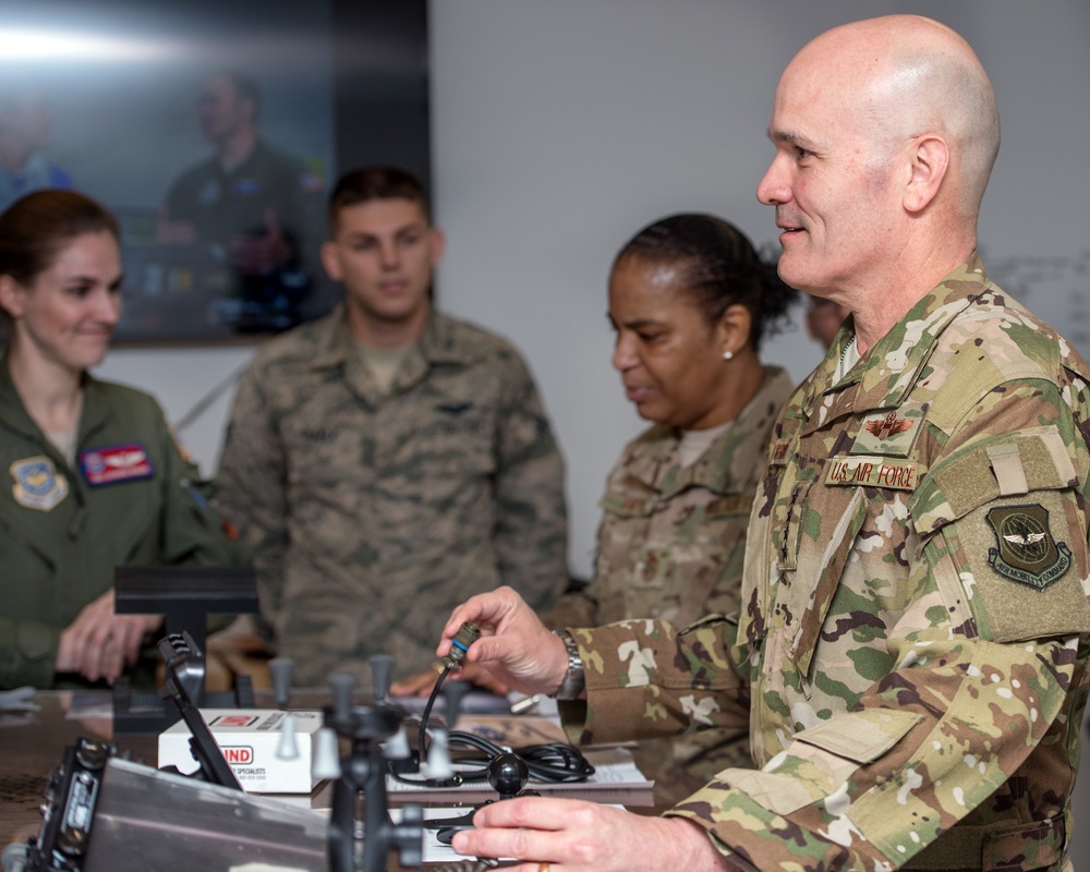 AMC/CC Visits Travis AFB