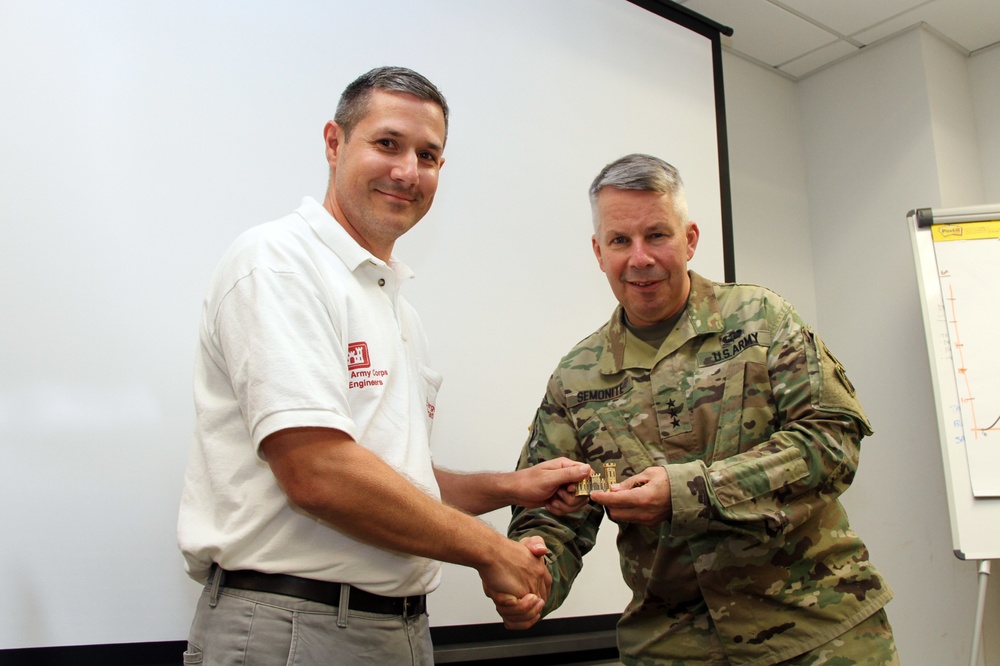 Army Chief of Engineers recognizes Nashville District employee