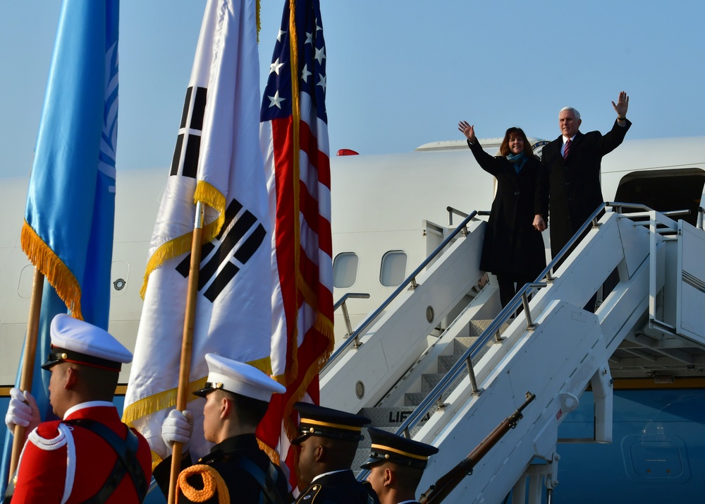 Vice President Mike Pence lands at Osan