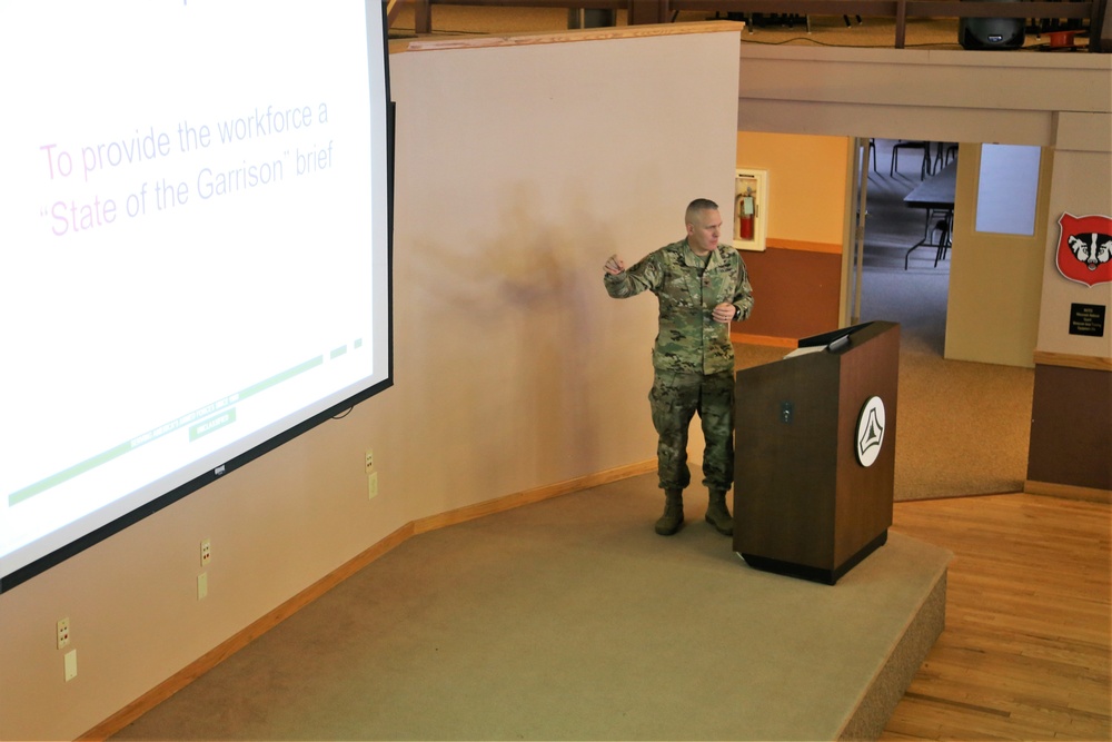 Garrison commander highlights installation’s way ahead to Fort McCoy workforce during annual briefing