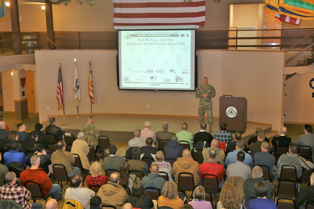 Garrison commander highlights installation’s way ahead to Fort McCoy workforce during annual briefing