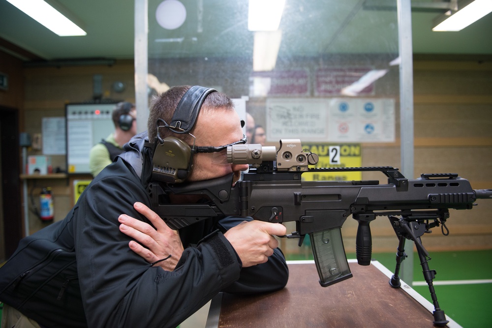 SSD and German troops fire with HK G36K A4 rifle