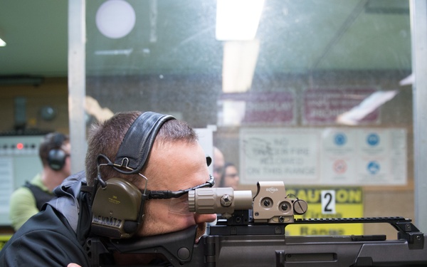 SSD and German troops fire with HK G36K A4 rifle