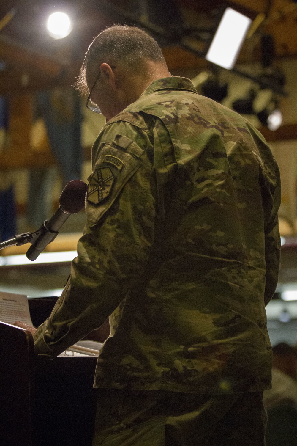 Army Chaplain Opens Prayer Breakfast