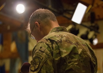 Army Chaplain Opens Prayer Breakfast
