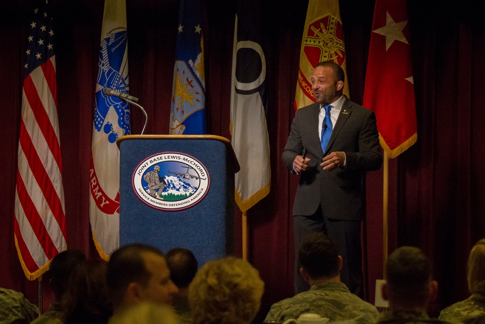 Guest Speaker Robichaux Addresses Soldiers