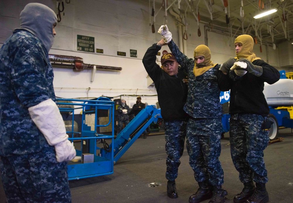 Sailors participate in DC drill